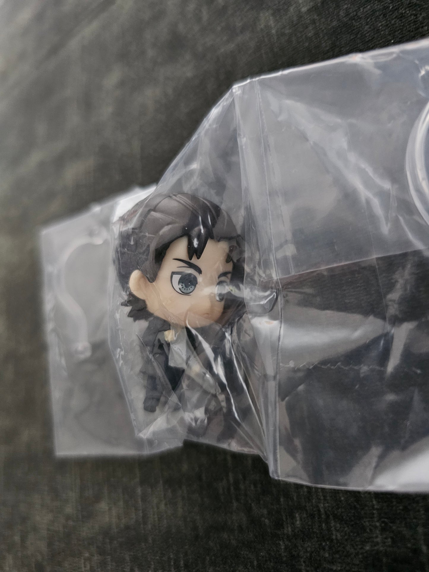 Attack on Titan - Gashapon Mini Figuren in 5 Motiven