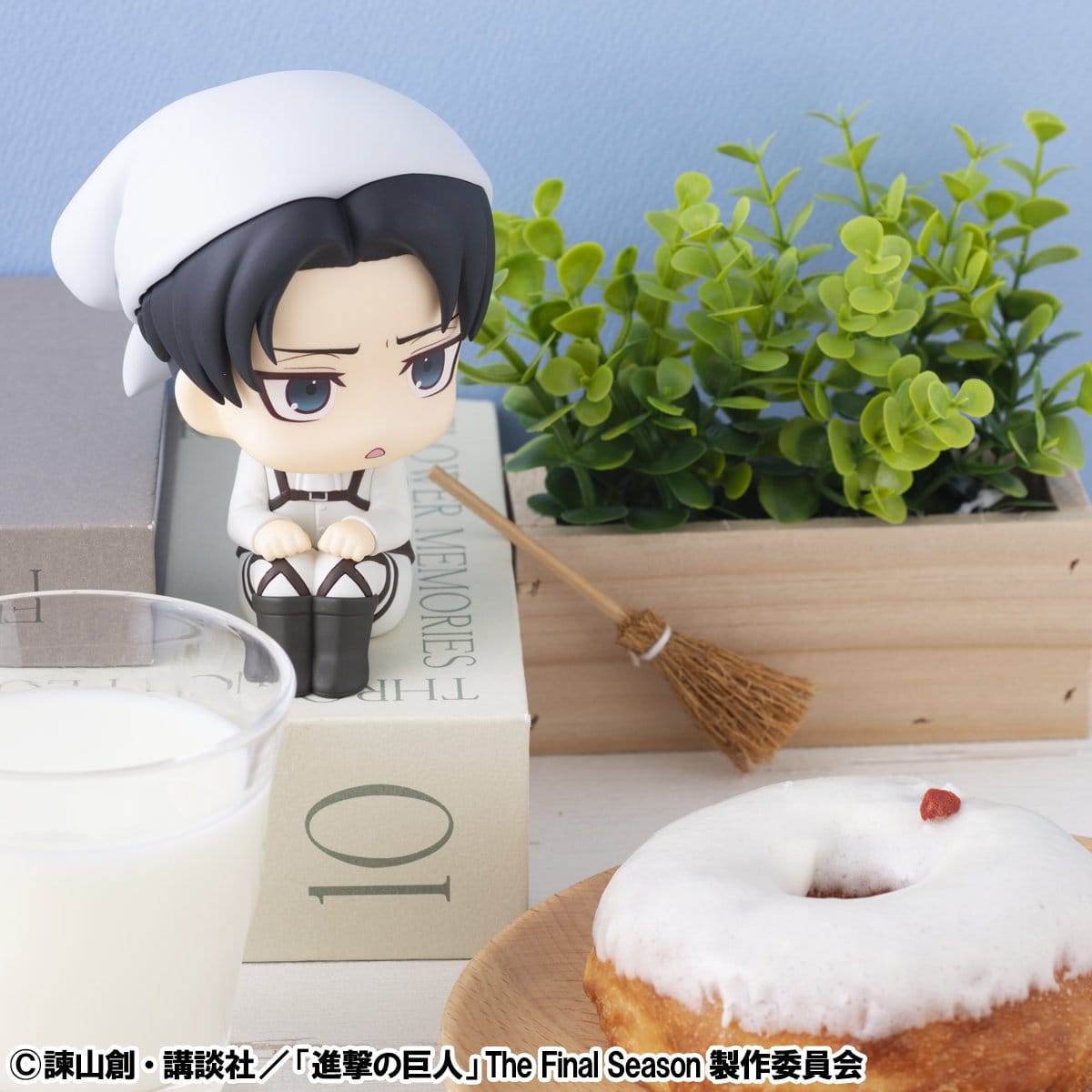 Attack on Titan - Levi Cleaning up Ver. Look Up - MegaHouse